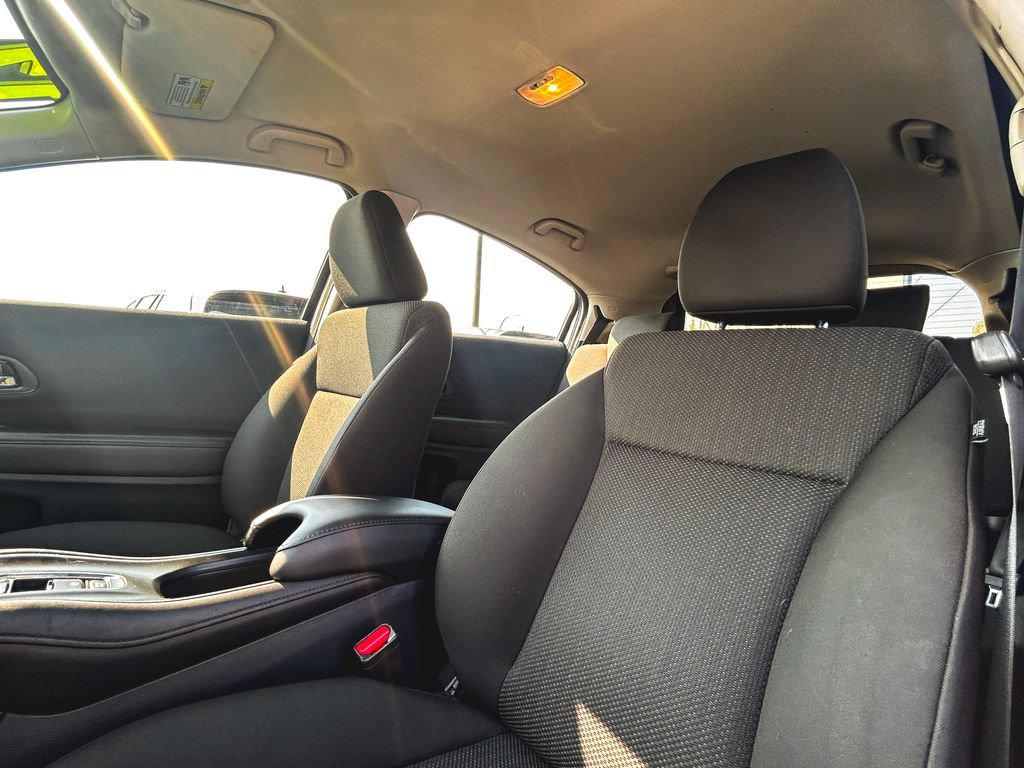 Used 2017 Honda HR-V LX image 13