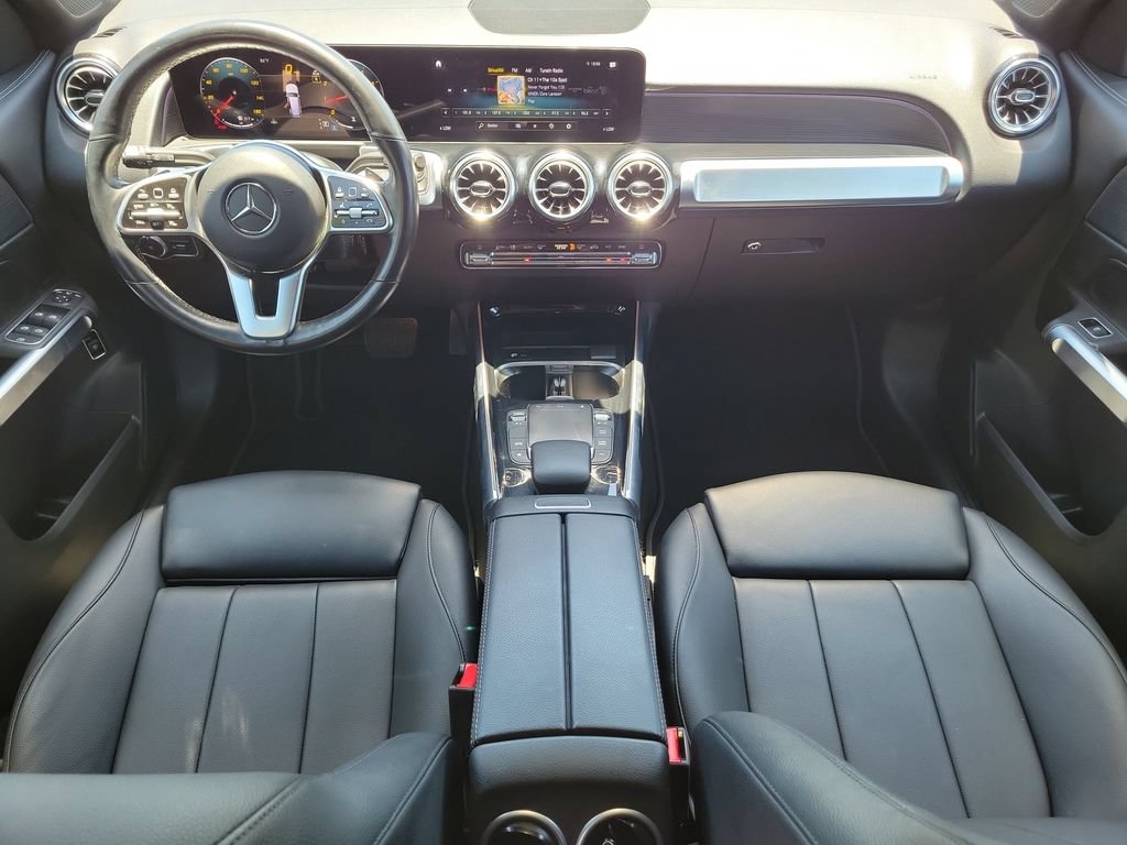 Used 2023 Mercedes-Benz GLB 250 4MATIC w/ Premium Package image 15