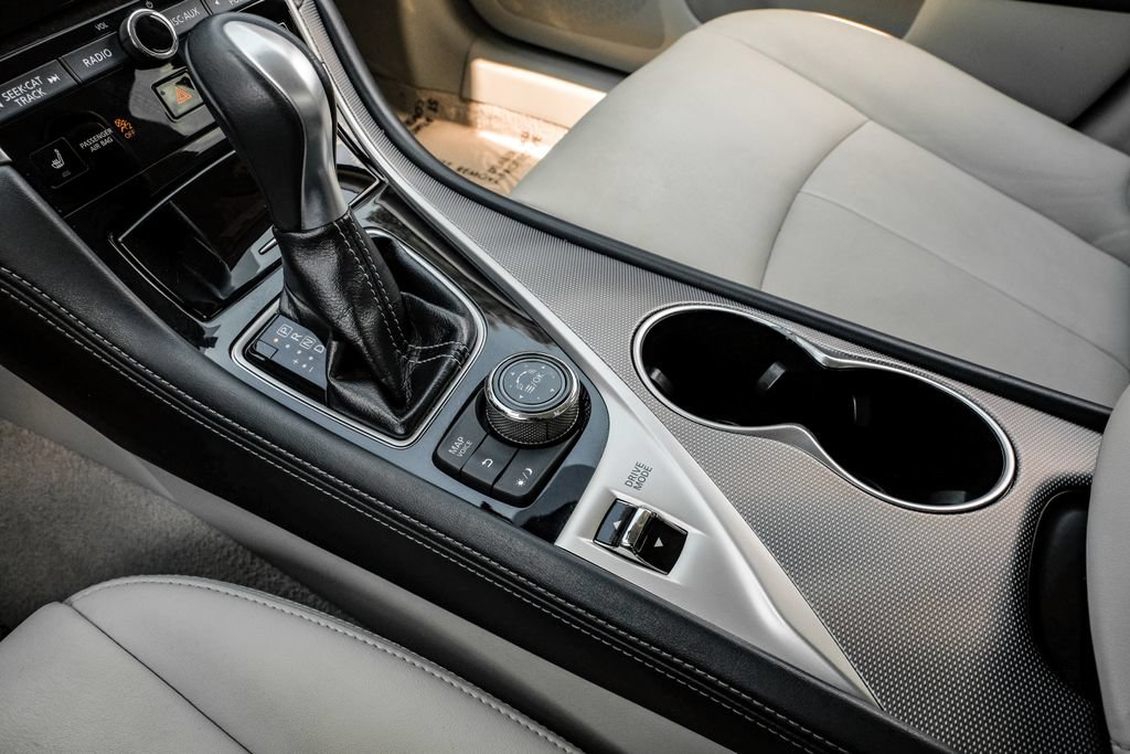 Used 2014 INFINITI Q50 Premium w/ Navigation Package RWD image 30