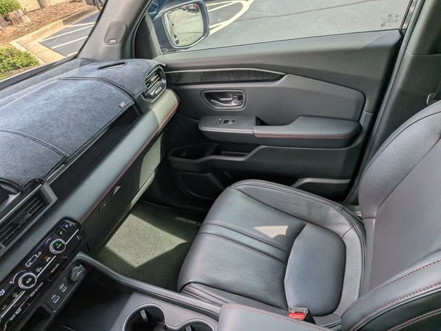 Used 2025 Honda Pilot Black Edition image 18