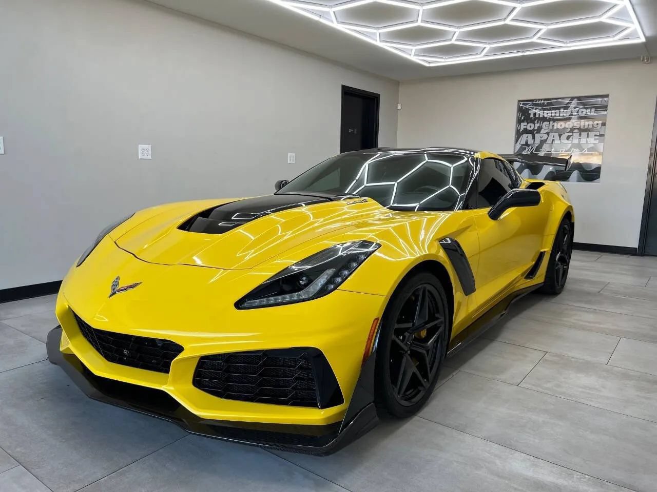 Used 2019 Chevrolet Corvette ZR1 w/ Chrome Badge Package RWD image 1