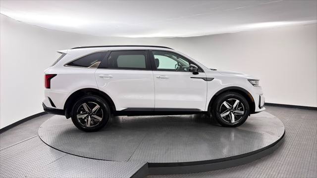 Used 2022 Kia Sorento S FWD image 9