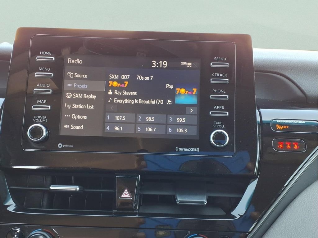 Used 2023 Toyota Camry LE image 19