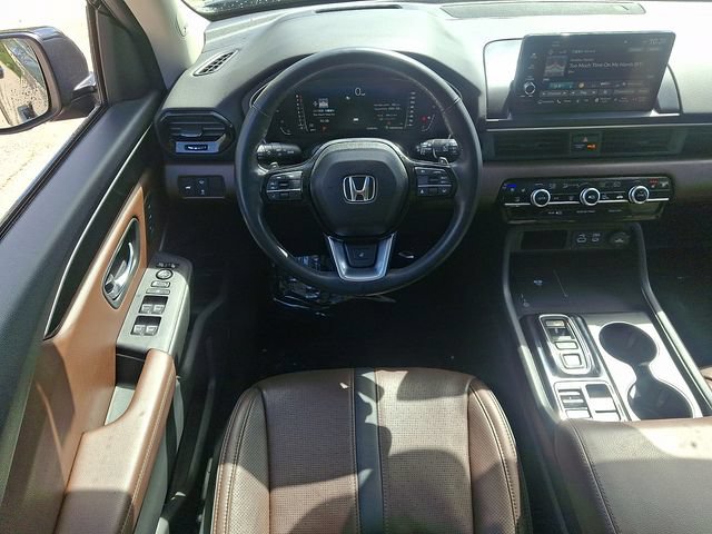 Used 2023 Honda Pilot Elite image 13