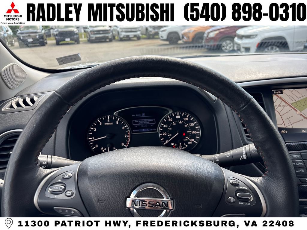 Used 2020 Nissan Pathfinder SL AWD/4WD image 6