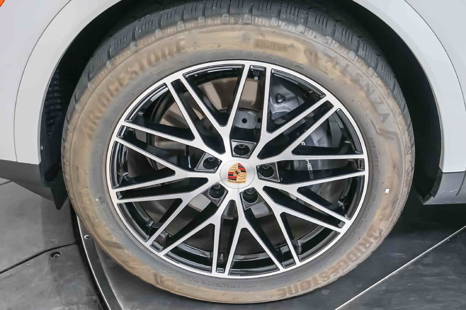 Certified 2026 Porsche Cayenne Coupe AWD/4WD image 14