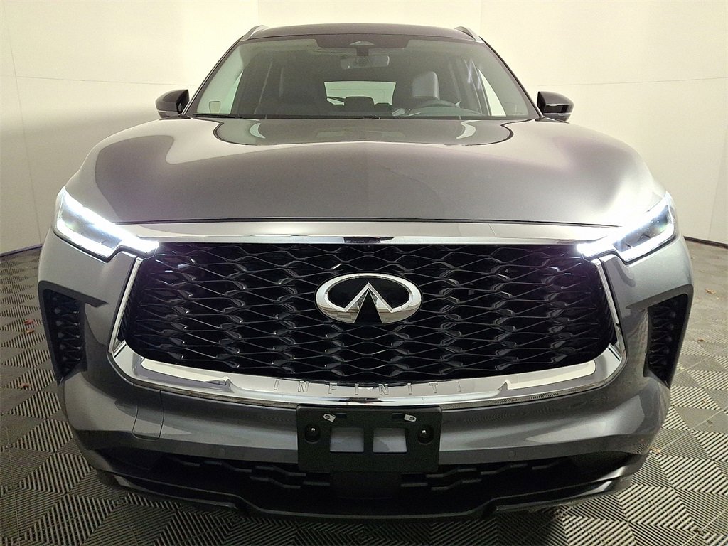 Certified 2025 INFINITI QX60 Luxe image 2