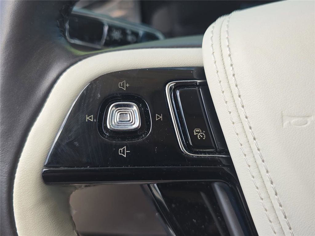 Used 2023 Lincoln Aviator Black Label image 22