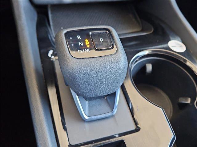 Used 2024 Nissan Rogue SV FWD image 12