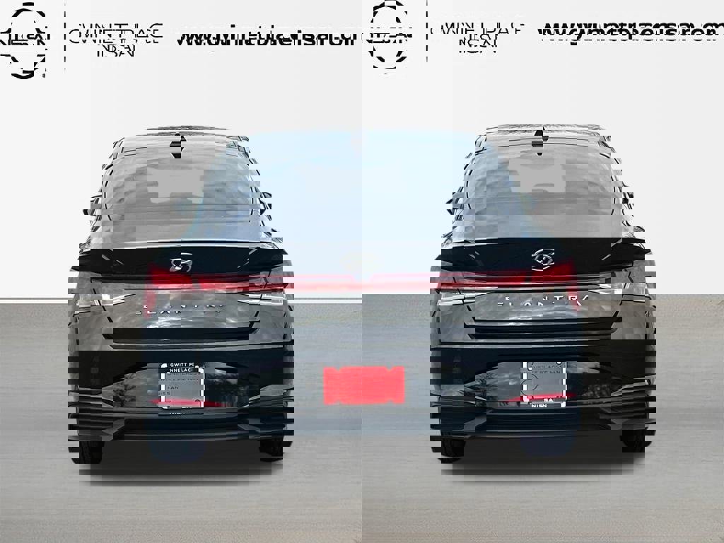 Used 2023 Hyundai Elantra SEL w/ Preferred Accessory Package image 6