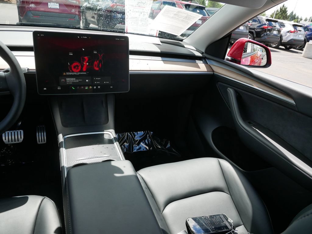 Used 2022 Tesla Model Y Performance AWD/4WD image 16