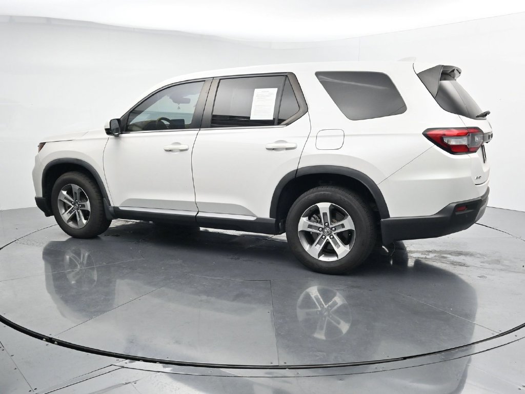 Used 2023 Honda Pilot EX-L image 5