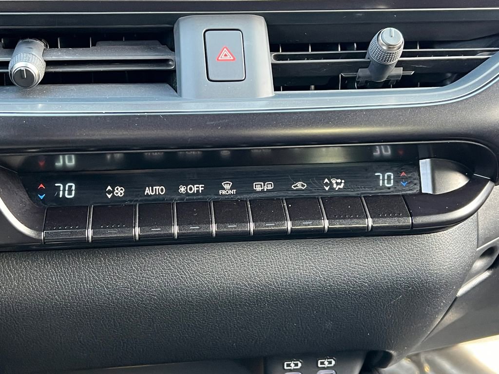 Used 2023 Lexus UX 250h F Sport image 21