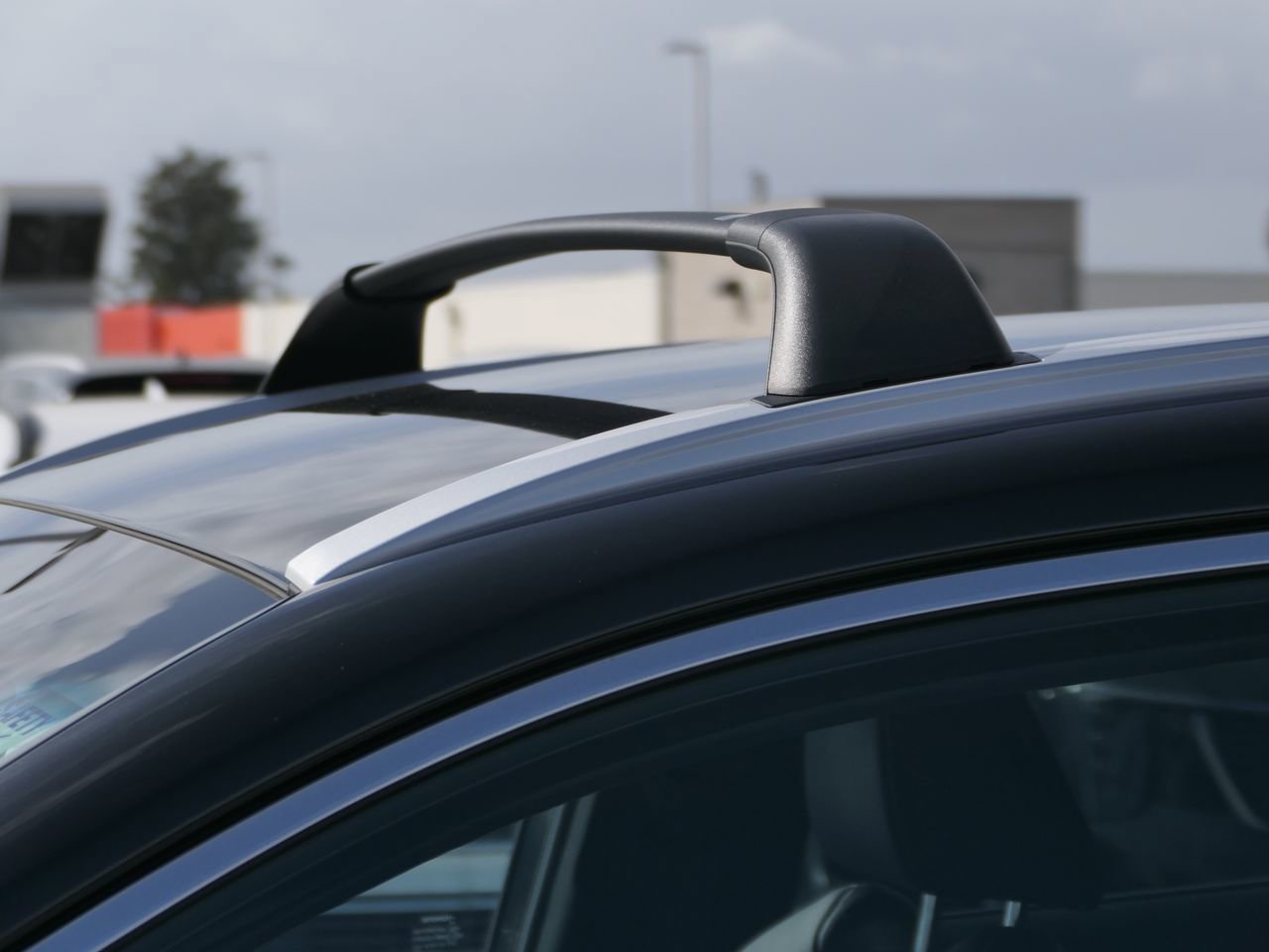 Used 2024 Toyota Venza XLE image 35