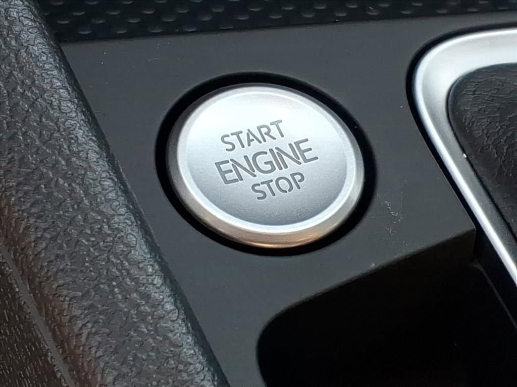 New 2026 Volkswagen Jetta SE FWD image 13