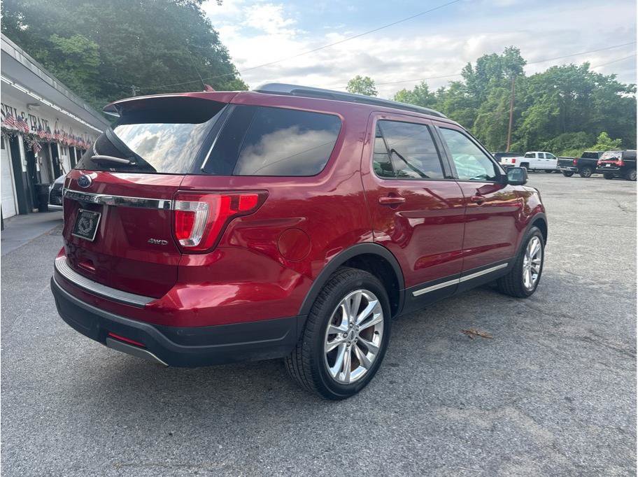 Used 2019 Ford Explorer XLT w/ Equipment Group 202A AWD/4WD image 6