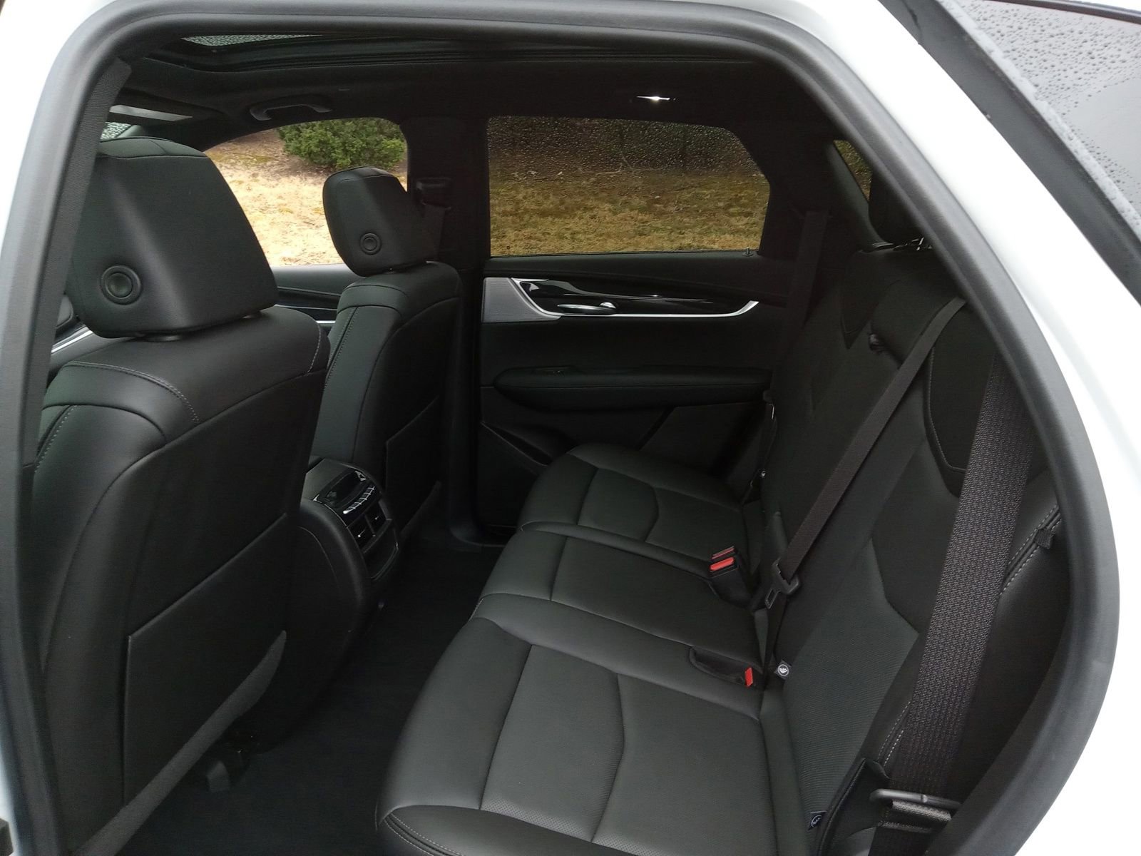 Used 2022 Cadillac XT5 Premium Luxury w/ LPO, ONYX Package image 24