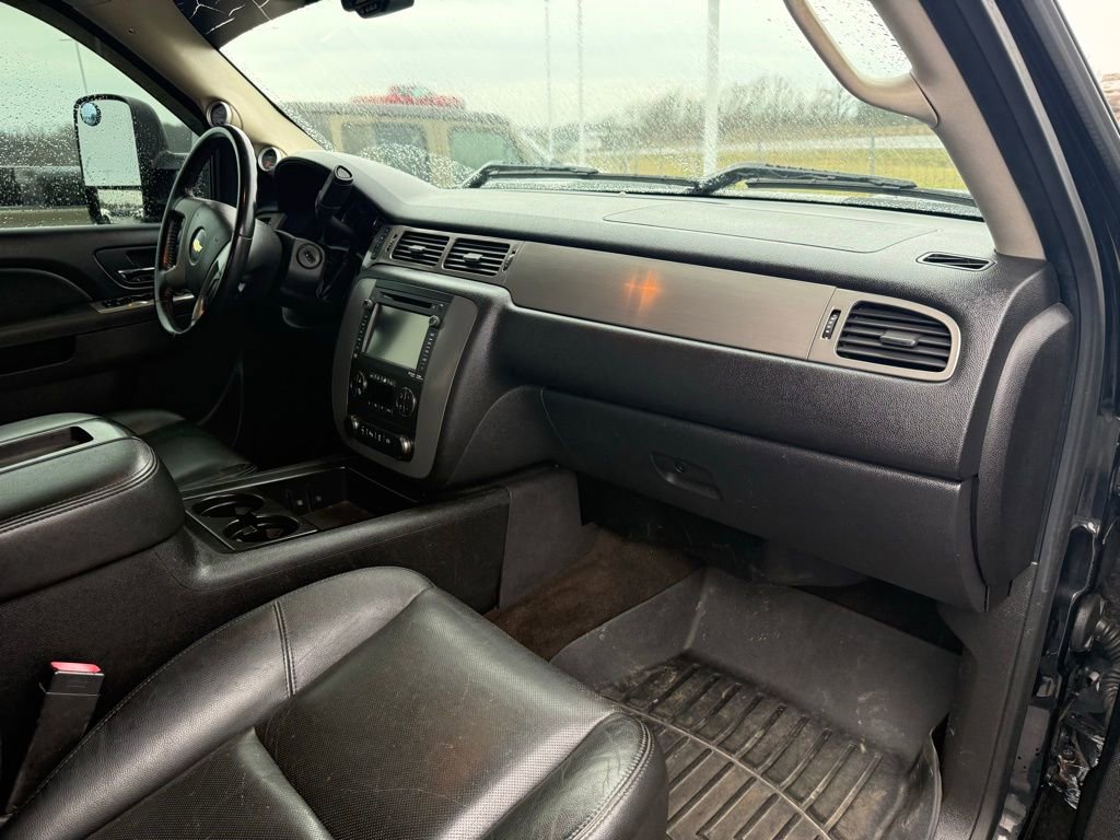 Used 2013 Chevrolet Silverado 2500 LTZ w/ LTZ Plus Package image 22