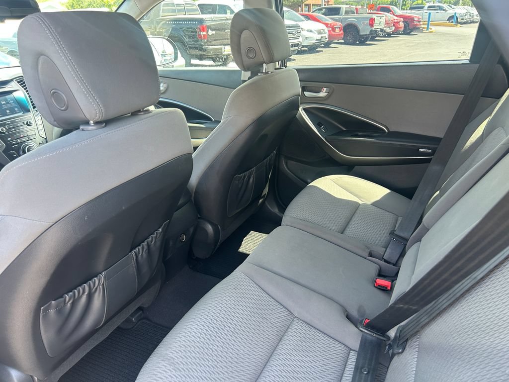Used 2017 Hyundai Santa Fe SE w/ Cargo Package AWD/4WD image 30