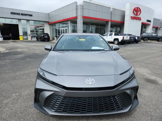 Certified 2025 Toyota Camry SE image 2