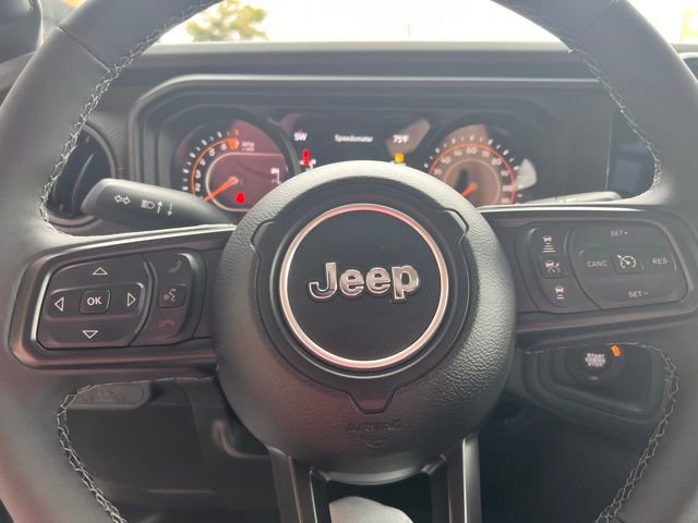 New 2025 Jeep Gladiator Rubicon w/ Convenience Group image 14