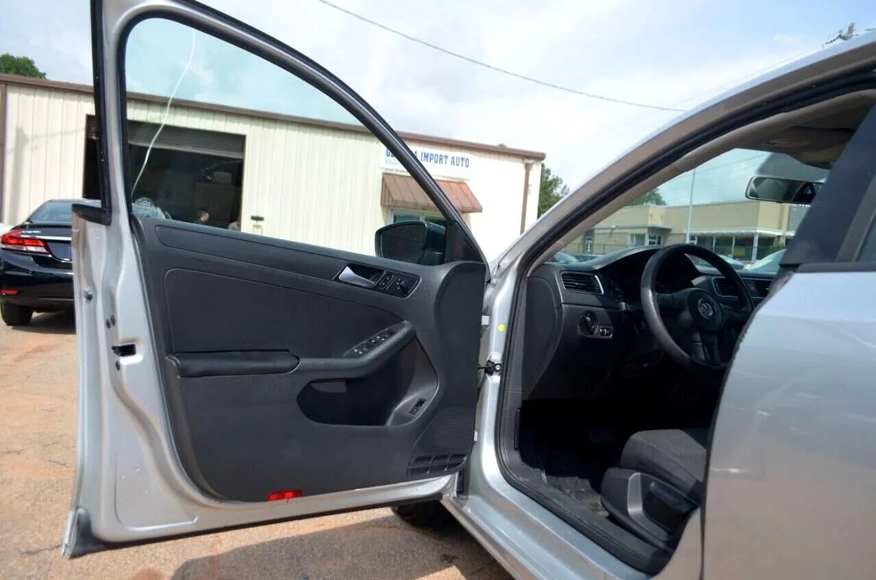 Used 2014 Volkswagen Jetta S image 26