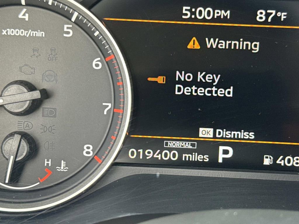 Used 2025 Mitsubishi Outlander ES image 36