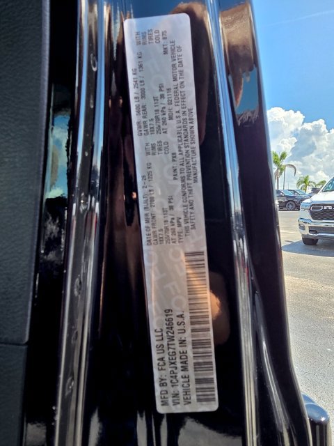 Used 2026 Jeep Wrangler Unlimited Sahara AWD/4WD image 19