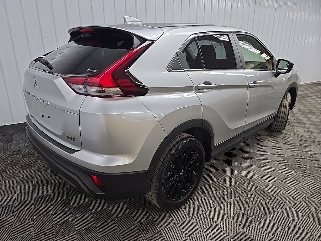 Used 2024 Mitsubishi Eclipse Cross LE AWD/4WD image 10