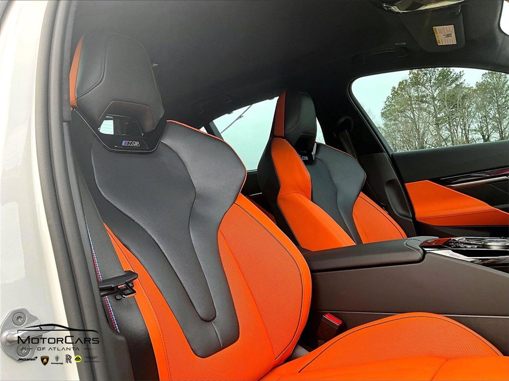 Used 2025 BMW M5 w/ Carbon Package image 9
