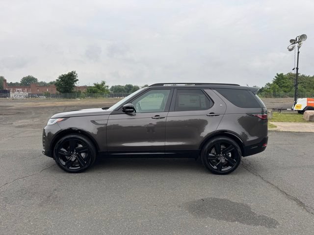 Used 2025 Land Rover Discovery Dynamic SE AWD/4WD image 2