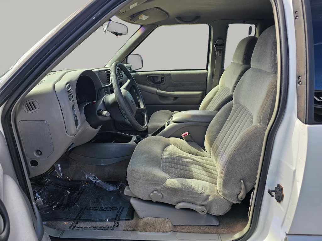 Used 1999 Chevrolet S10 Pickup LS w/ Preferred Equipment Group image 17