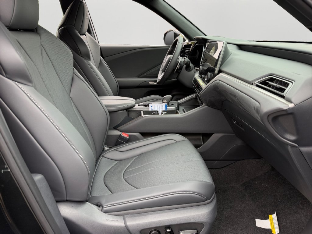New 2026 Lexus TX 500h AWD image 5