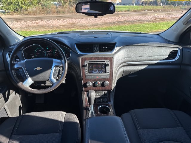 Used 2017 Chevrolet Traverse LT w/ Style and Technology Package AWD/4WD image 12