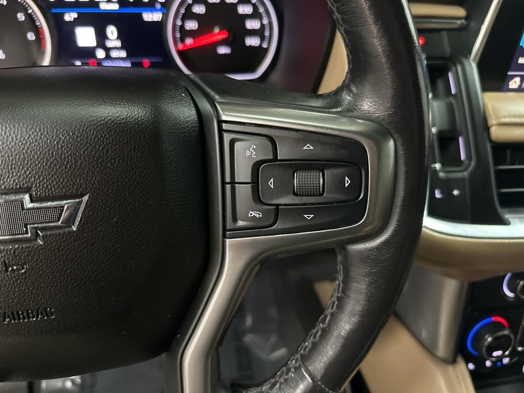 Used 2021 Chevrolet Suburban Premier w/ Premium Package AWD/4WD image 15