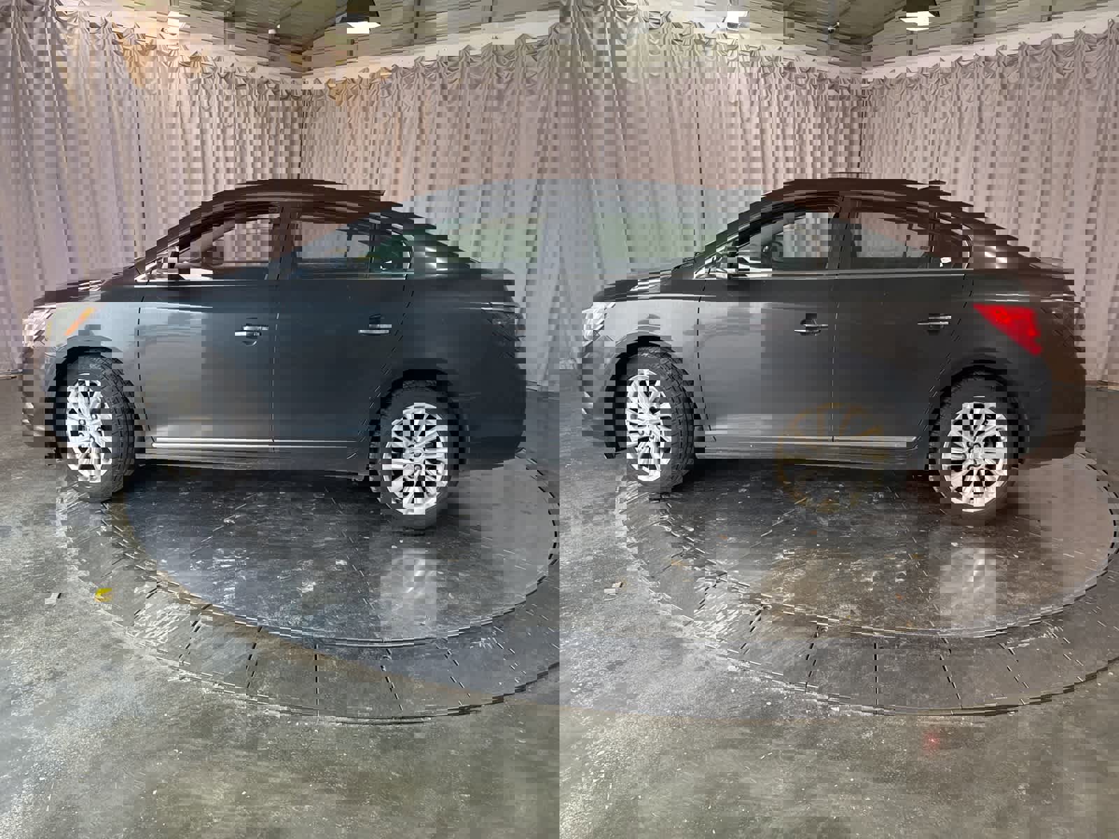 Used 2015 Buick LaCrosse Leather image 7