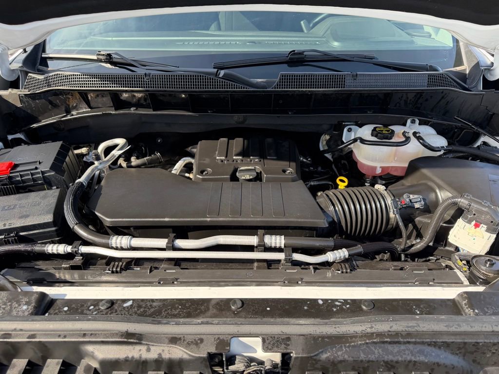 Used 2024 Chevrolet Silverado 1500 LT image 39