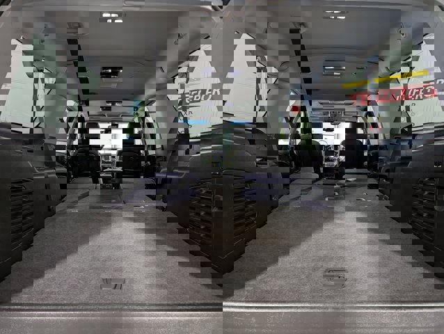 Used 2016 GMC Yukon XL Denali w/ Open Road Package image 34