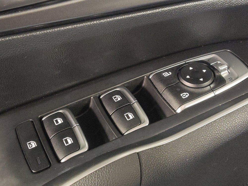 Used 2022 Kia Sorento LX image 27