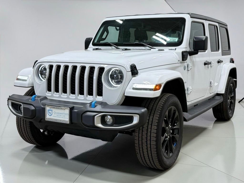 Used 2023 Jeep Wrangler Sahara w/ Cold Weather Group image 8