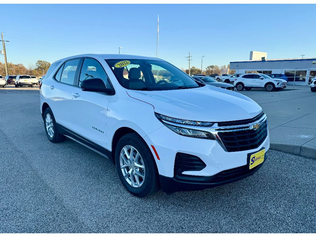 Used 2022 Chevrolet Equinox LS image 6