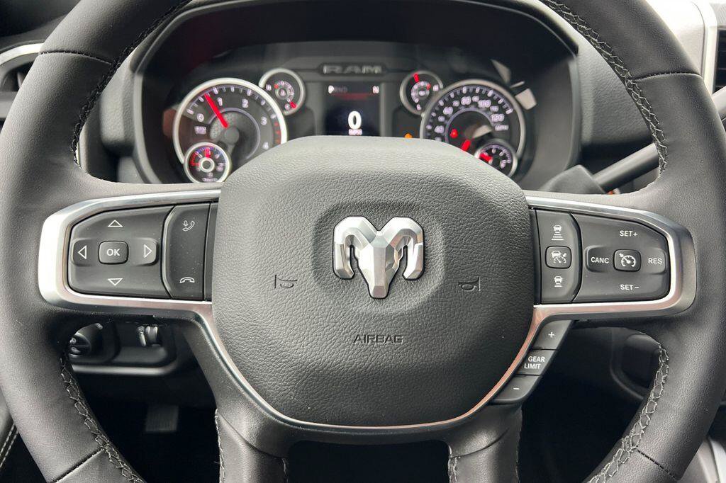 New 2026 RAM 2500 Big Horn AWD/4WD image 23