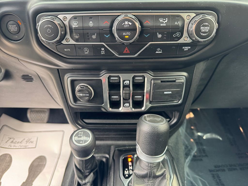Used 2022 Jeep Wrangler Unlimited Sport image 11