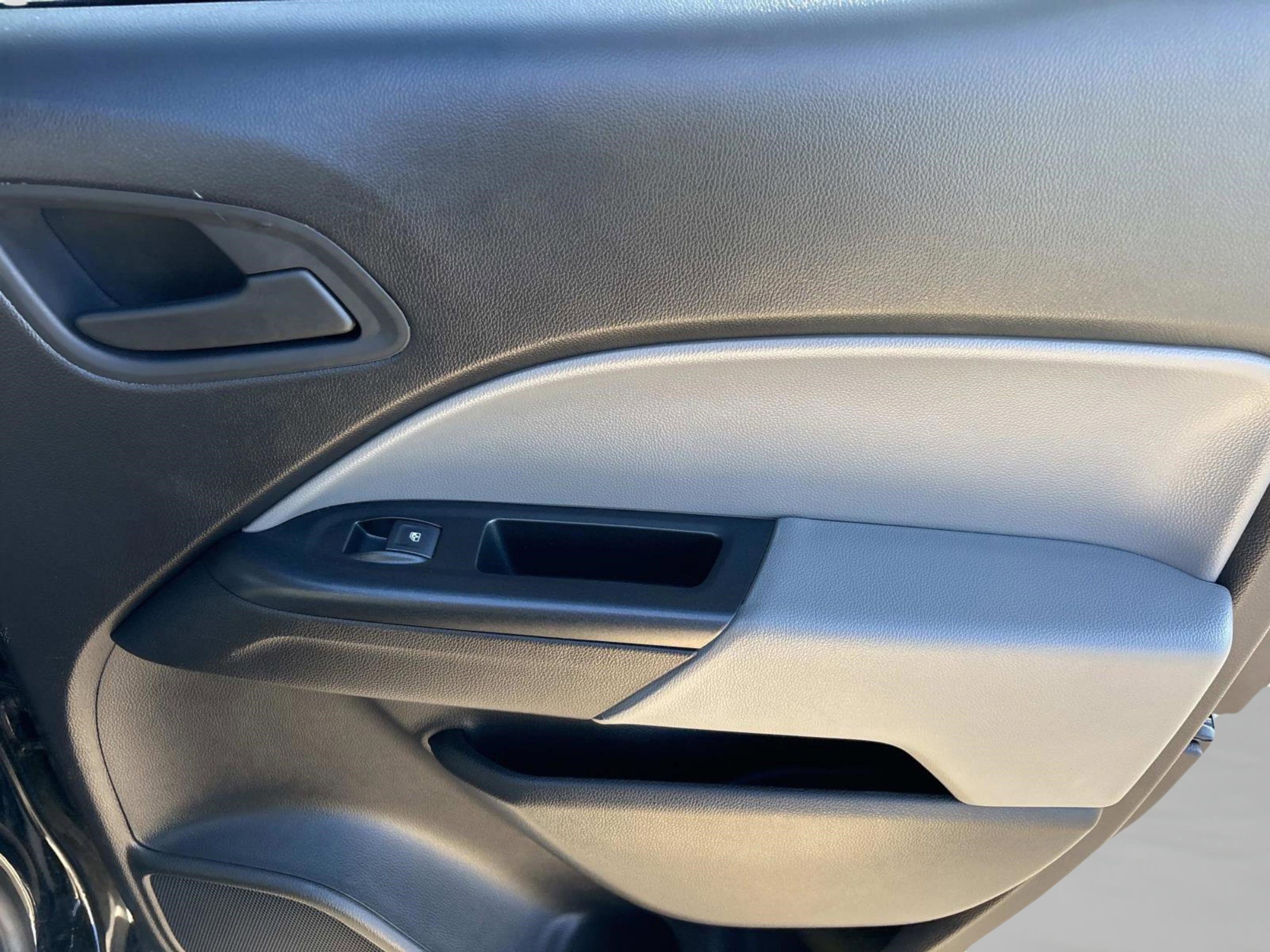 Used 2018 Chevrolet Colorado W/T w/ WT Convenience Package image 29