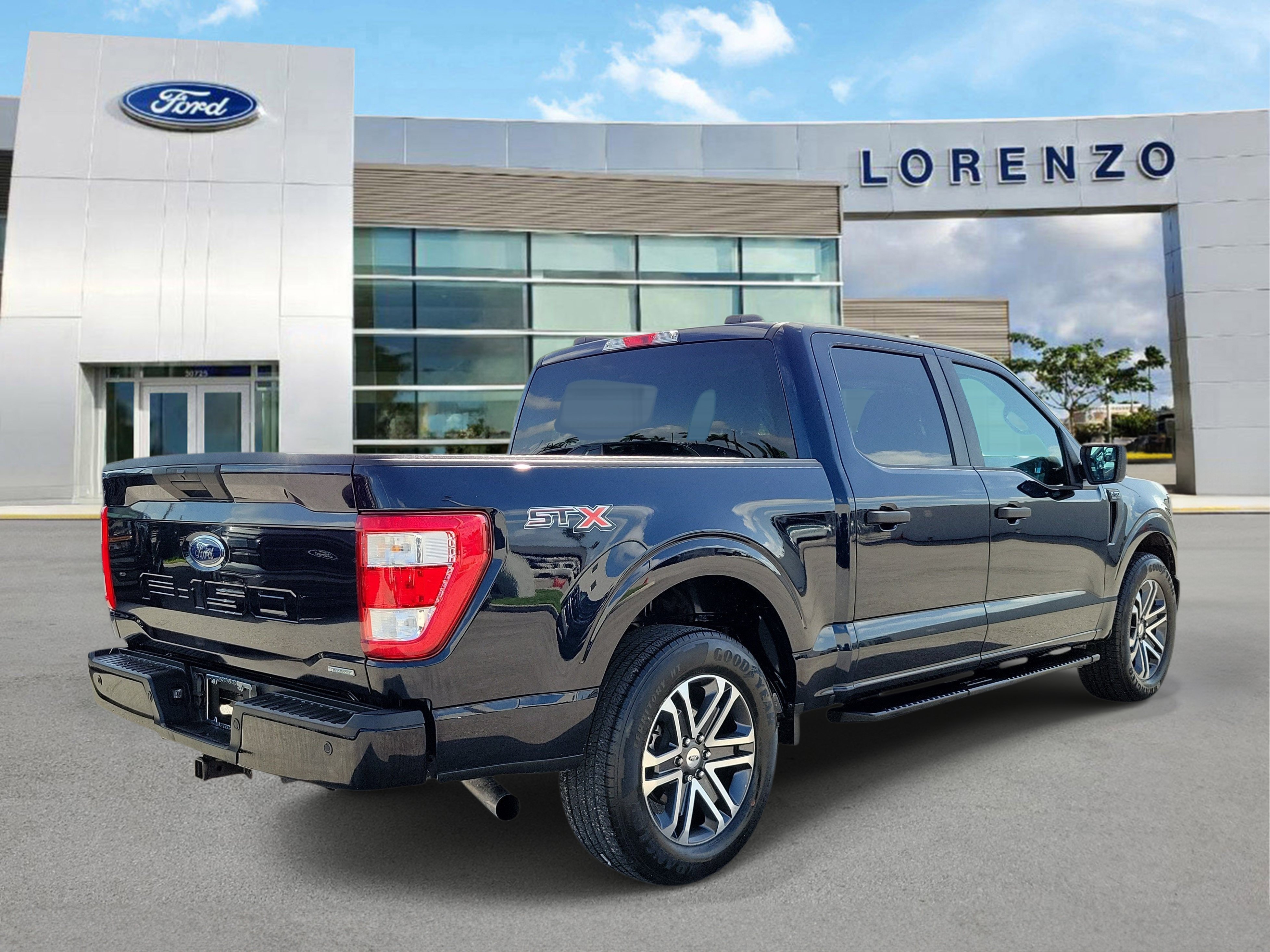 Certified 2023 Ford F150 XL w/ STX Appearance Package RWD image 5