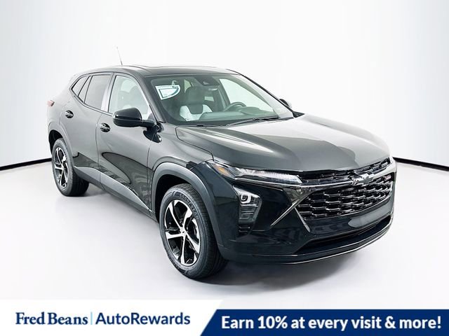 New 2025 Chevrolet Trax RS w/ Sunroof Package