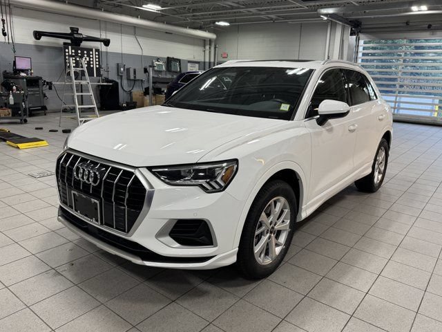 Certified 2023 Audi Q3 2.0T Premium w/ Convenience Package AWD/4WD image 8
