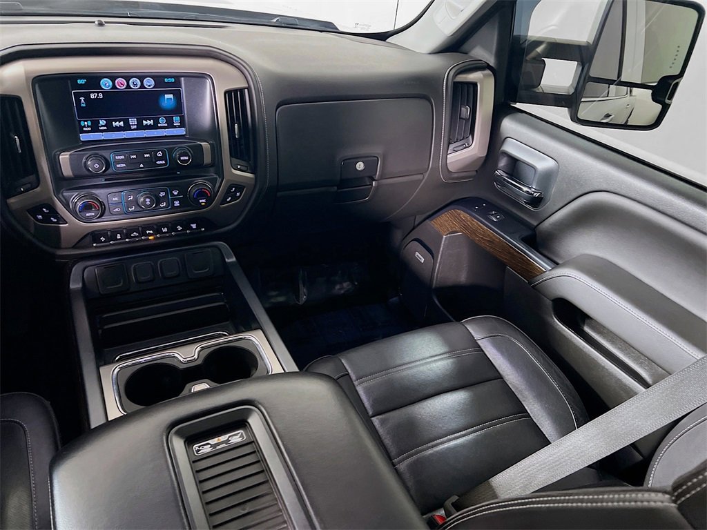 Used 2018 GMC Sierra 3500 Denali w/ Duramax Plus Package image 21