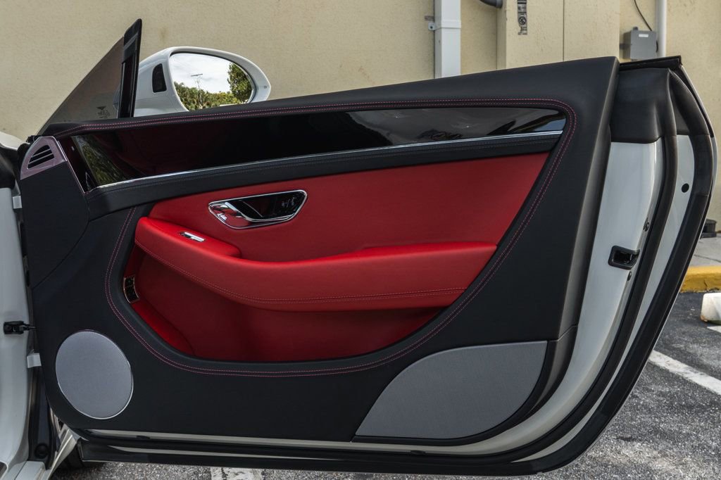 Used 2023 Bentley Continental GT image 25