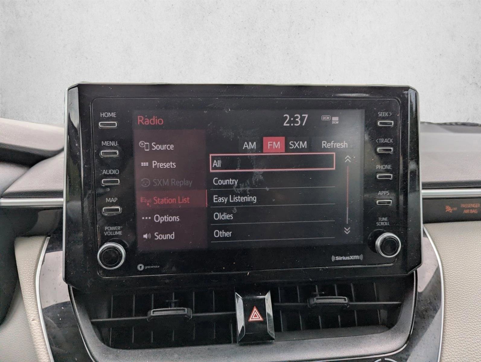 Used 2021 Toyota Corolla LE FWD image 17